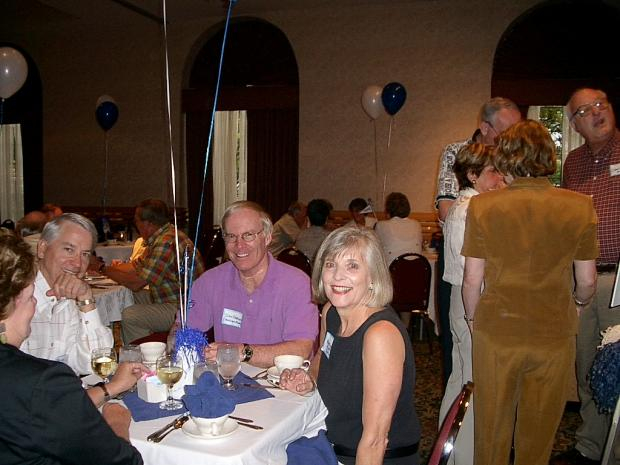 Beth Kesterson Reed and husband, Keith & Marilyn Moore Cantwell and husband, John